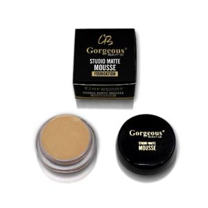 Gorgeous Studio Matte Mousse Foundation Ivory (031)