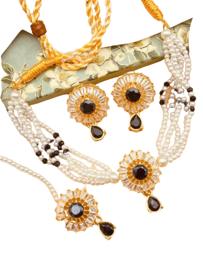iShopping - Azhari Traders Beautiful Elegant Crush Mala Set-Black